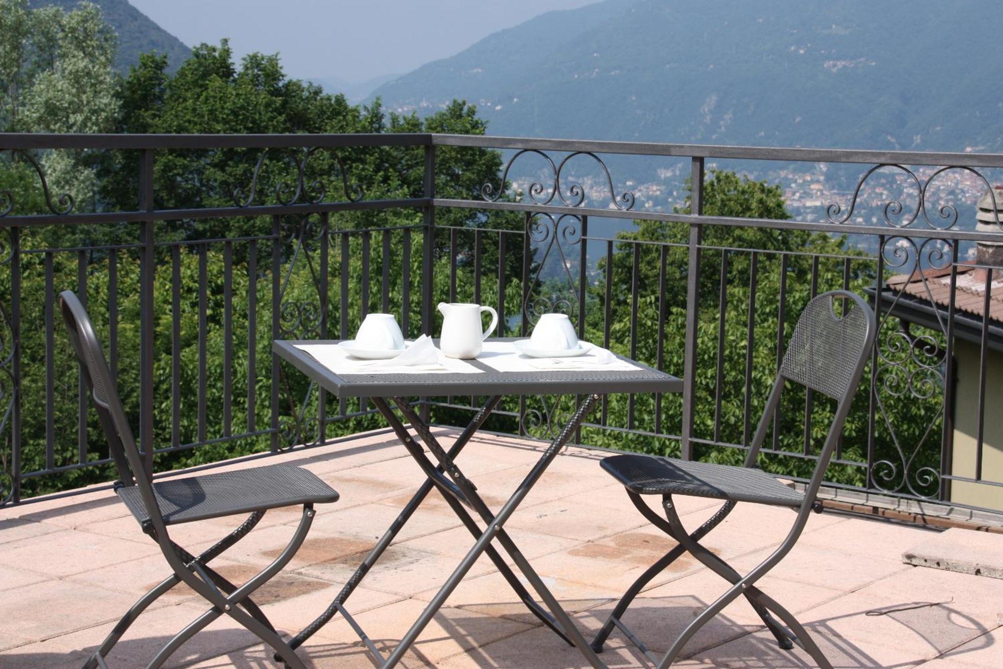 B&B Le Magnolie Faggeto Lario Buitenkant foto